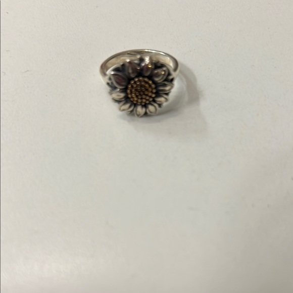 James Avery large sunflower Ring size 8.5 - Picture 1 of 2